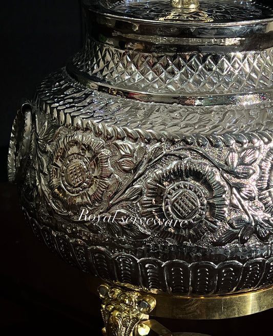 Silver flora daig