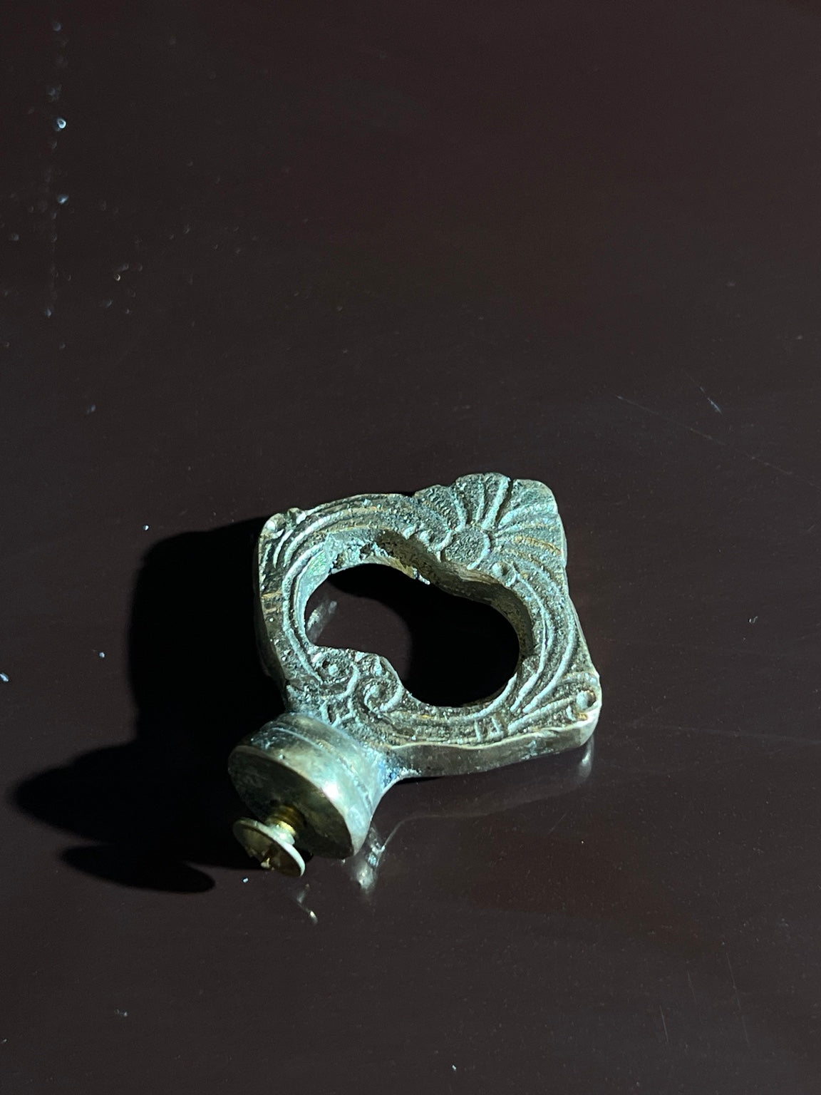 Small knob