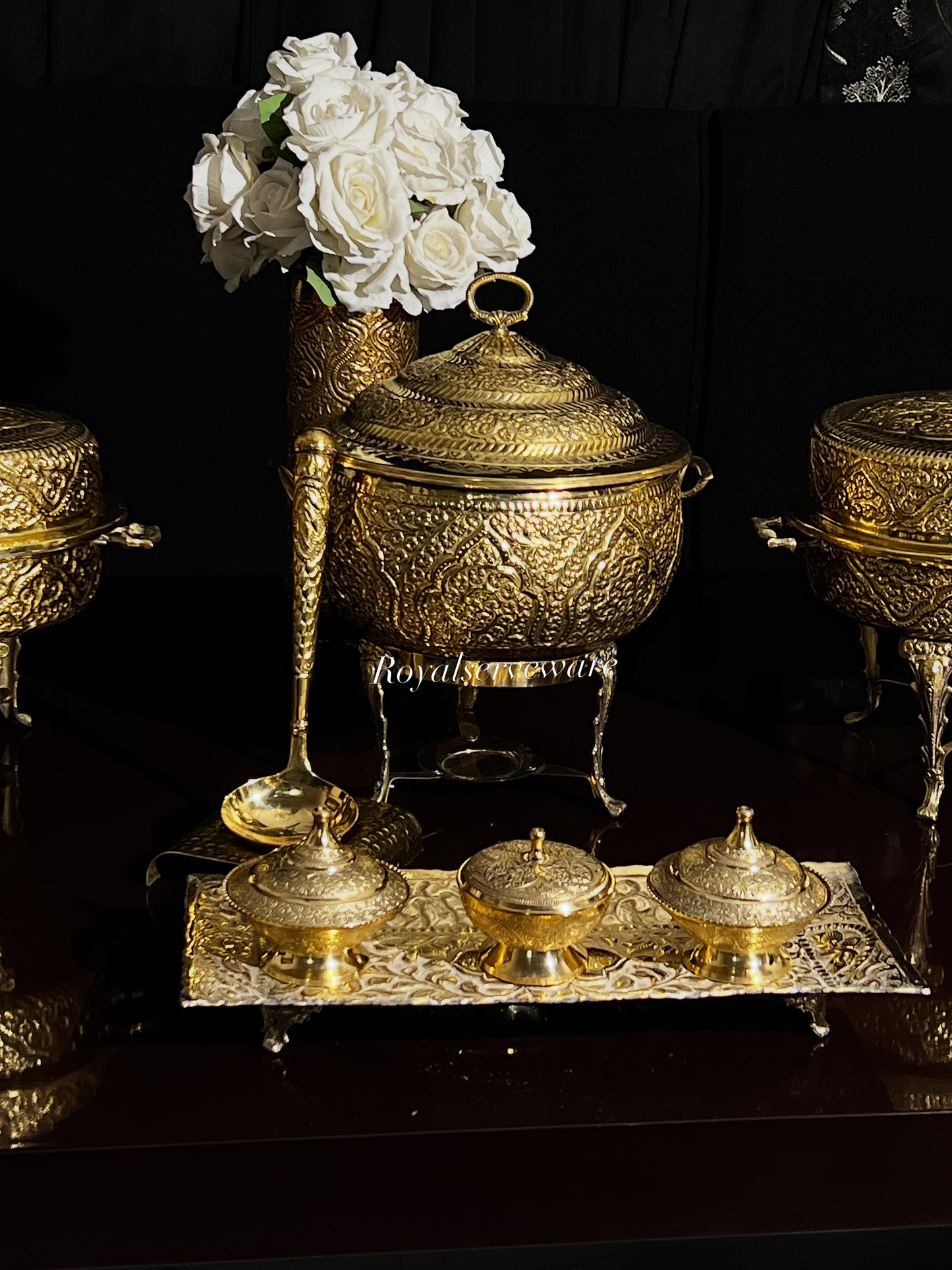 gravy serving set