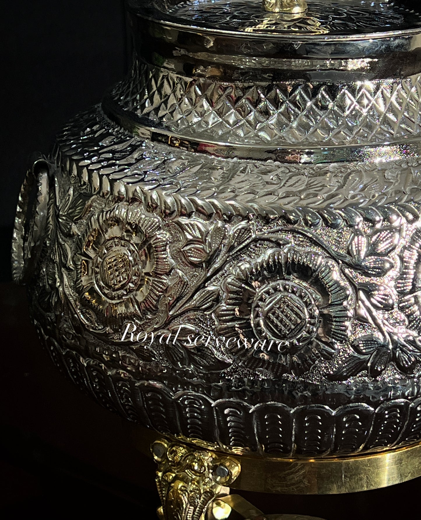 Silver flora daig