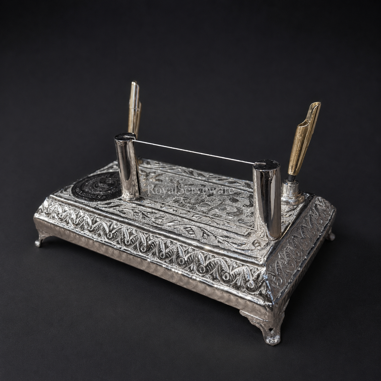 Pen holder brass