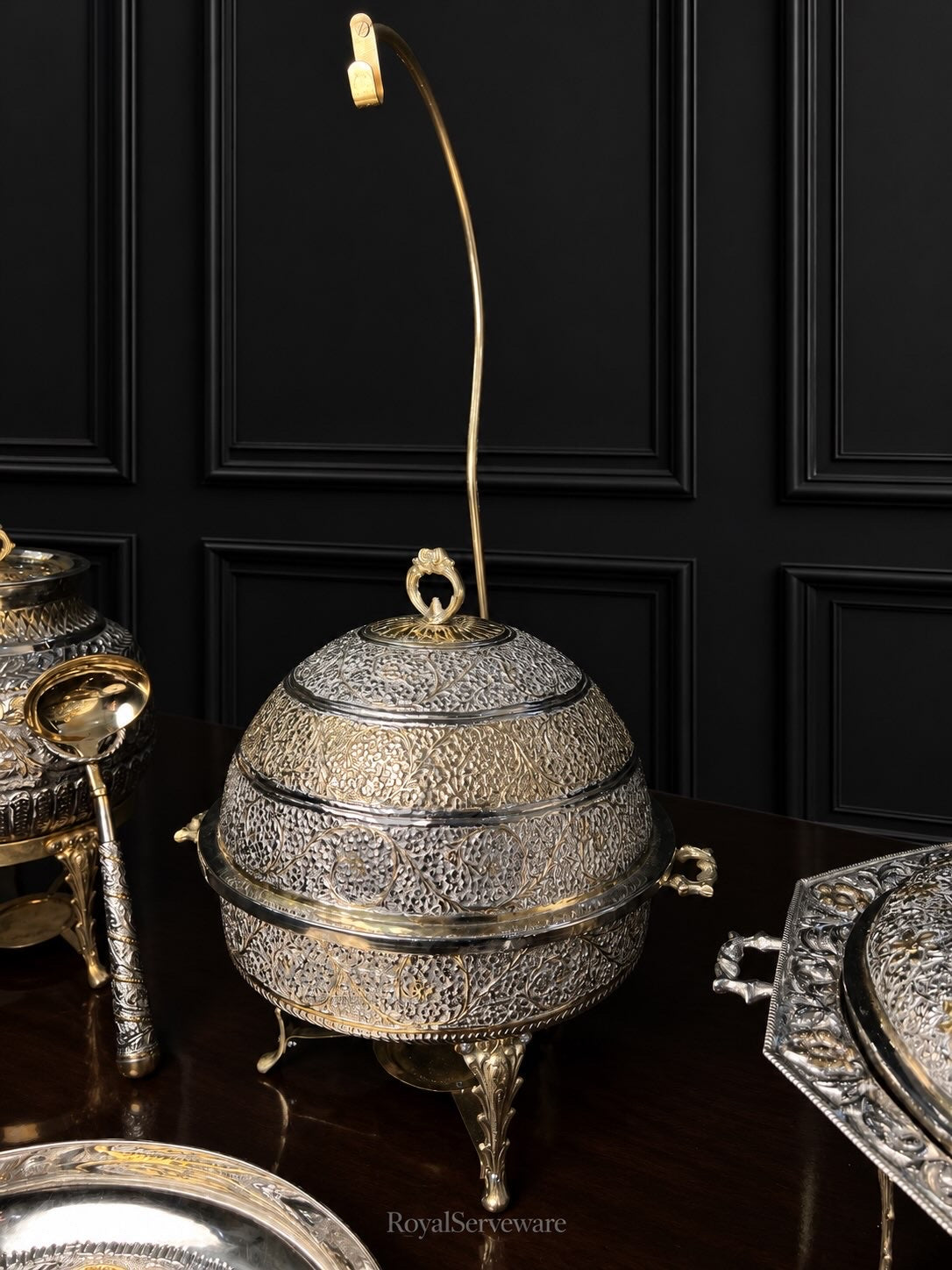 Naura round chafing dish