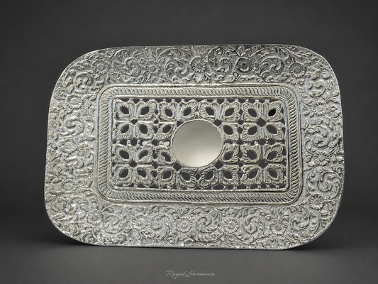 Shield / tray