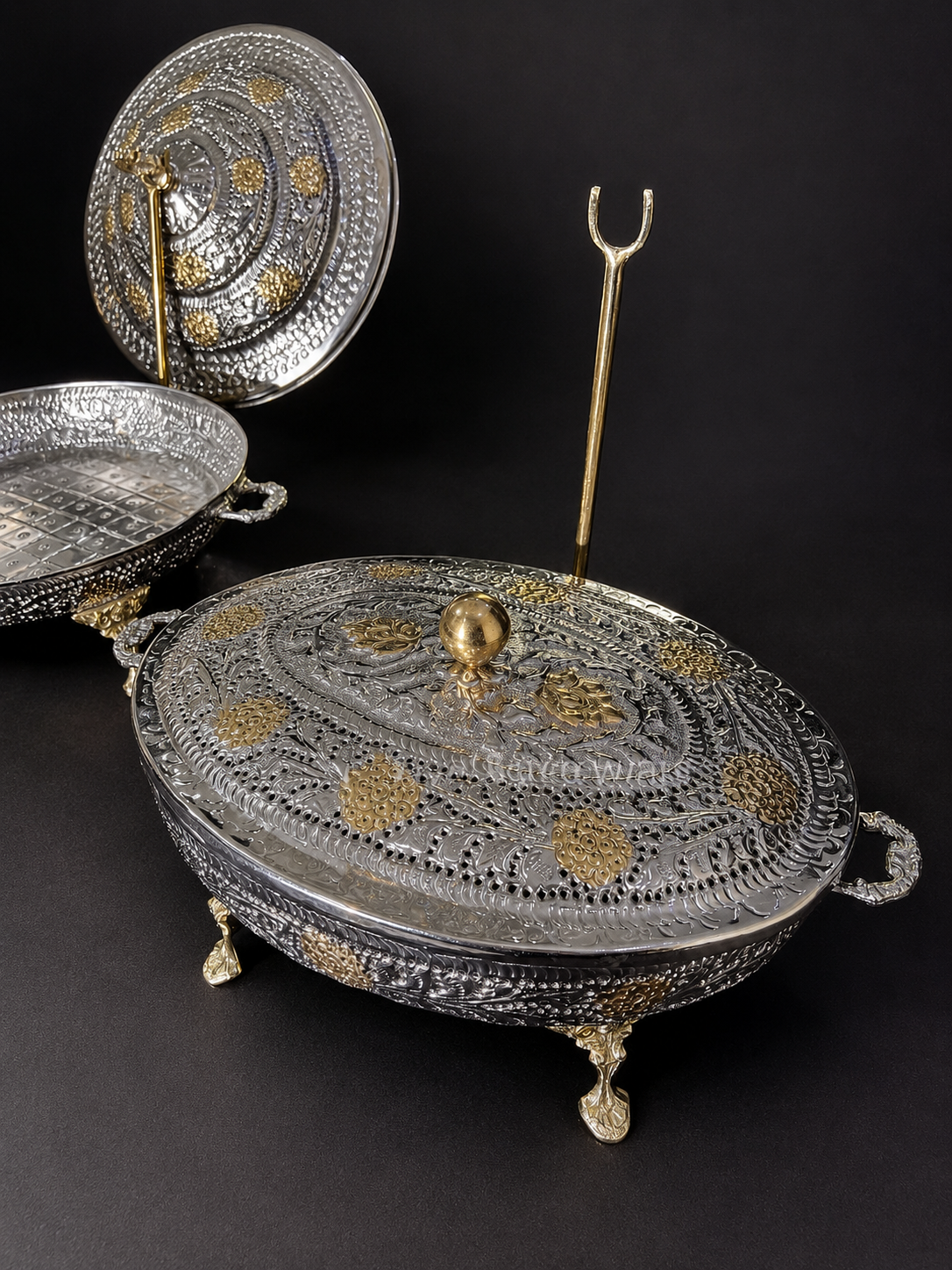 Double tone oval cutwork dish