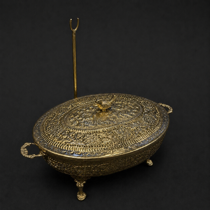 Bird knob oval dish