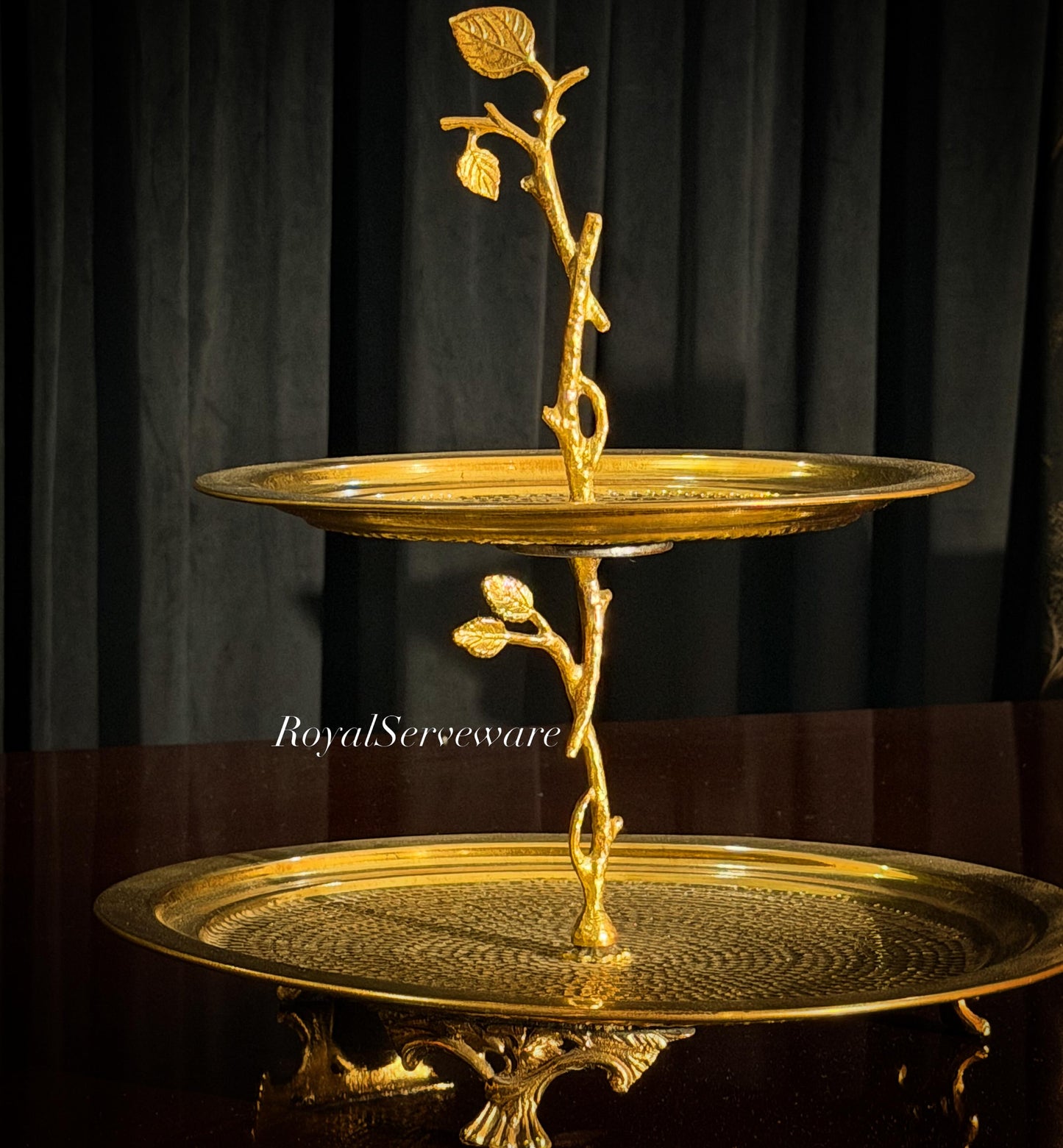 Leafy Two Tier platter