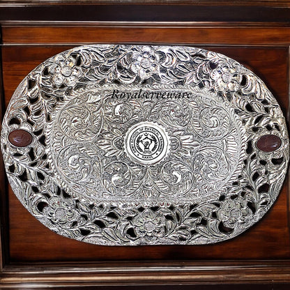 Cutwork tray with aqeeq stone