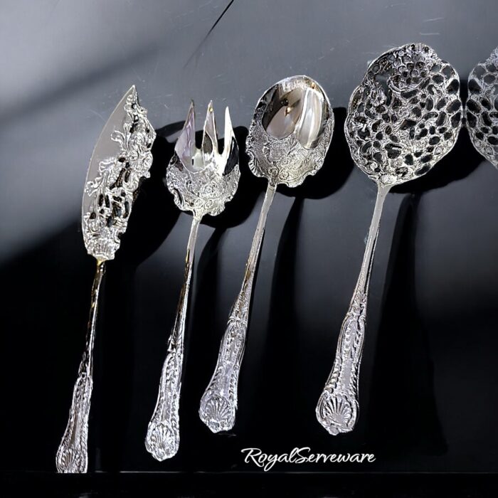 Set of 4 silver serving spoons - Image 1