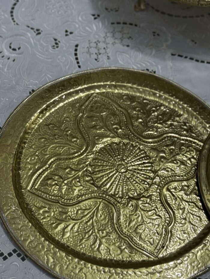 Large brass mandi platter - Image 6