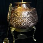 Medium copper daig with spoon